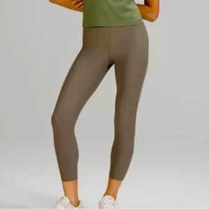 Asia Fit Ribbed Bace Pace HR Lululemon Medium